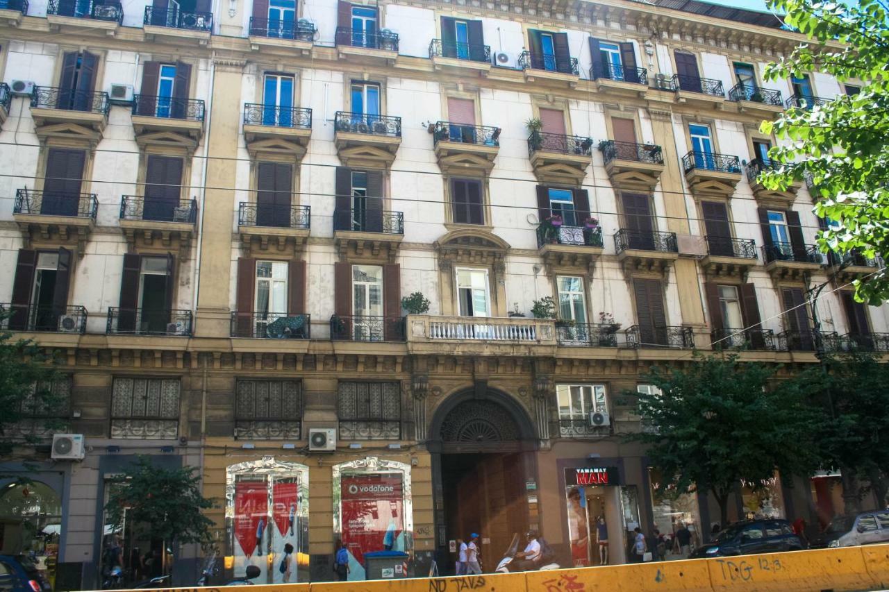 Bianchi Mediterranei B&B Napoli Eksteriør billede